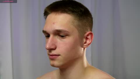 Snapshot of dustyn_fox chatting on December 2024 07:11:02 PM Dustyn online show from December 2024 07:11:02 PM