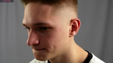 Snapshot of dustyn_fox chatting on January 2025 02:11:01 PM Dustyn online show from January 2025 02:11:01 PM