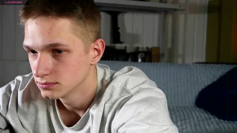 Snapshot of dustyn_fox chatting on February 2025 02:48:02 PM Dustyn online show from February 2025 02:48:02 PM