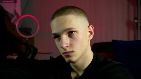 Snapshot of dustyn_fox chatting on February 2025 04:50:02 PM Dustyn online show from February 2025 04:50:02 PM