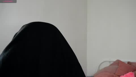 Snapshot of dustyn_fox chatting on February 2025 05:49:02 PM Dustyn online show from February 2025 05:49:02 PM