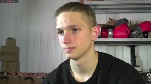 Snapshot of dustyn_fox chatting on March 2025 04:35:02 PM Dustyn online show from March 2025 04:35:02 PM