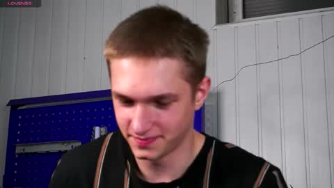 Snapshot of dustyn_fox chatting on November 2025 03:19:02 PM Dustyn online show from November 2025 03:19:02 PM