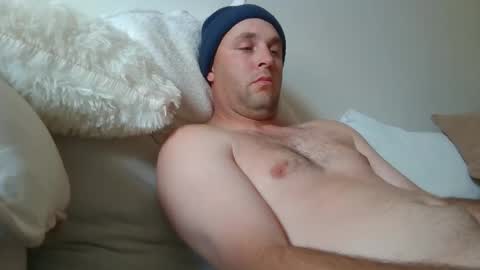 Snapshot of dustyroy09 chatting on March 2026 05:46:01 AM dustyroy09 online show from March 2026 05:46:01 AM