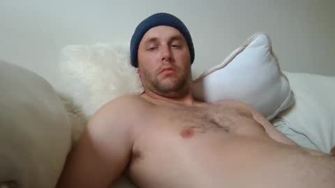 Snapshot of dustyroy09 chatting on March 2026 03:32:02 AM dustyroy09 online show from March 2026 03:32:02 AM