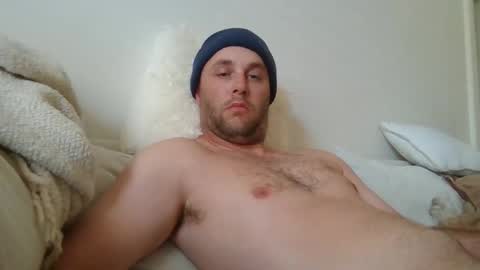 Snapshot of dustyroy09 chatting on March 2026 04:39:01 AM dustyroy09 online show from March 2026 04:39:01 AM