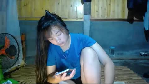 Snapshot of dusy_show chatting on May 2026 01:40:01 PM dusy_show online show from May 2026 01:40:01 PM