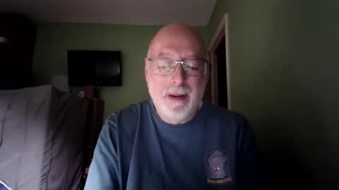 Snapshot of dutchunclejohn chatting on March 2026 09:40:02 PM DutchUncleJohn online show from March 2026 09:40:02 PM