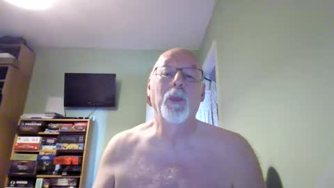 Snapshot of dutchunclejohn chatting on June 2026 09:07:02 AM DutchUncleJohn online show from June 2026 09:07:02 AM