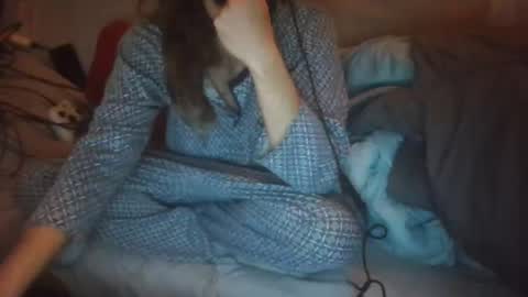 Snapshot of dv3nd3 chatting on December 2025 07:30:02 PM dv3nd3 online show from December 2025 07:30:02 PM