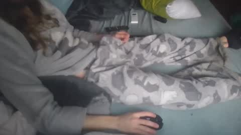 Snapshot of dv3nd3 chatting on March 2026 12:00:01 PM dv3nd3 online show from March 2026 12:00:01 PM