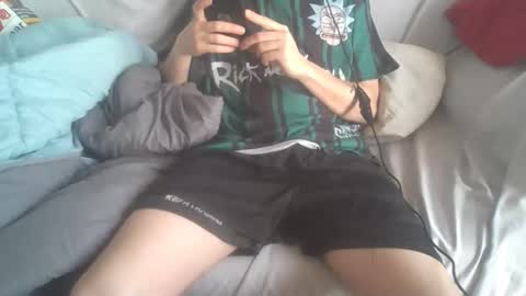 Snapshot of dv3nd3 chatting on April 2026 10:52:02 AM dv3nd3 online show from April 2026 10:52:02 AM