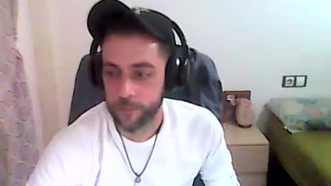 Snapshot of dvdvlc29 chatting on December 2025 09:03:01 AM david online show from December 2025 09:03:01 AM