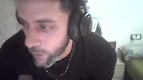 Snapshot of dvdvlc29 chatting on April 2026 12:40:02 PM david online show from April 2026 12:40:02 PM