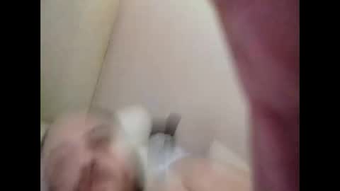 Snapshot of dwizziz chatting on November 2025 03:38:01 AM Ivan online show from November 2025 03:38:01 AM