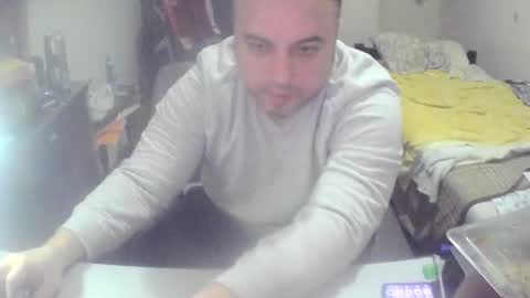 Snapshot of dwizziz chatting on April 2026 02:17:01 AM Ivan online show from April 2026 02:17:01 AM