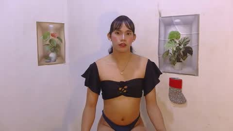 Snapshot of dy_namite chatting on April 2026 06:05:01 PM dy_namite online show from April 2026 06:05:01 PM