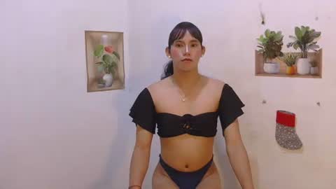 Snapshot of dy_namite chatting on April 2026 06:24:02 PM dy_namite online show from April 2026 06:24:02 PM