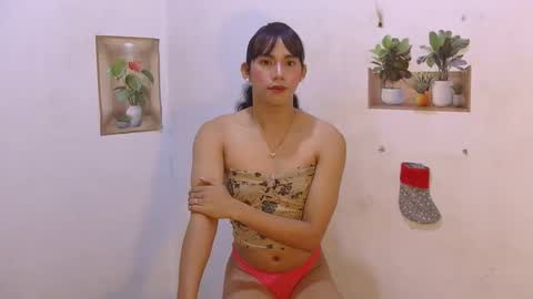 Snapshot of dy_namite chatting on April 2026 05:47:01 PM dy_namite online show from April 2026 05:47:01 PM