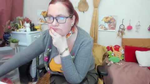 Snapshot of dyannelovee chatting on December 2024 10:02:02 PM Dyanne online show from December 2024 10:02:02 PM