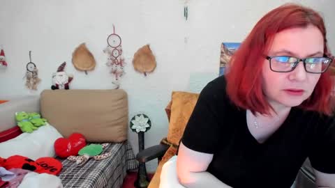 Snapshot of dyannelovee chatting on February 2025 02:57:01 PM Dyanne online show from February 2025 02:57:01 PM