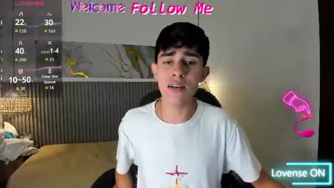 Snapshot of dyla_n18_ chatting on June 2026 07:06:02 PM dyla_n18_ online show from June 2026 07:06:02 PM