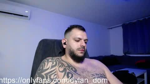 Snapshot of dylan_dom_ chatting on April 2026 11:10:02 PM Dylan Dom online show from April 2026 11:10:02 PM