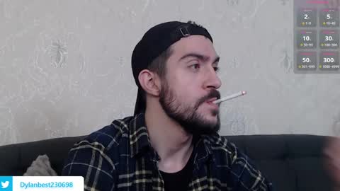 Snapshot of dylan_starxx chatting on December 2024 12:09:01 AM Dylan online show from December 2024 12:09:01 AM