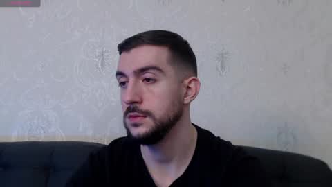 Snapshot of dylan_starxx chatting on March 2025 06:17:02 AM Dylan online show from March 2025 06:17:02 AM