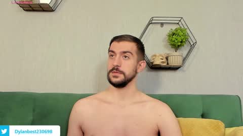 Snapshot of dylan_starxx chatting on September 2025 01:49:02 AM Dylan online show from September 2025 01:49:02 AM