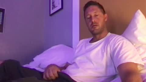 Snapshot of dylan_thick chatting on September 2025 05:00:01 AM Dylans ThicK online show from September 2025 05:00:01 AM