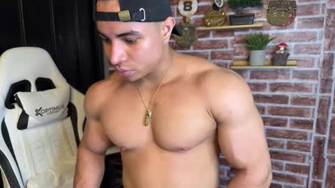 Dylangusss online show from March 2026 07:59:01 AM