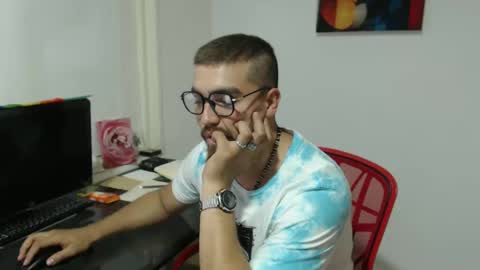 dylanhot10 online show from September 2025 11:51:02 PM