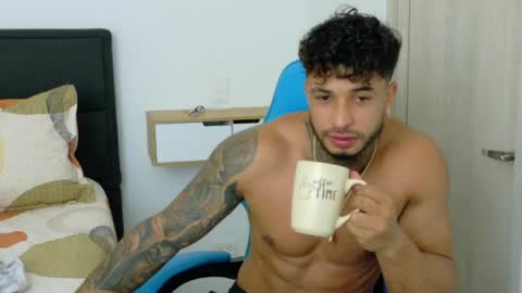 Snapshot of dylanrivera_ chatting on April 2026 12:46:02 AM Dylan Rivera online show from April 2026 12:46:02 AM