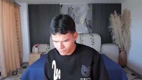 dylanroyce_ online show from March 2026 12:20:01 PM