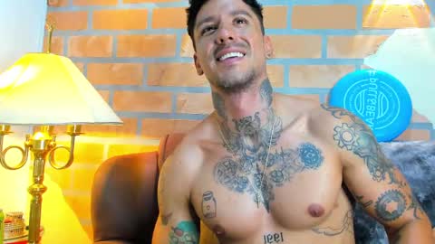 Snapshot of dylanstonne1 chatting on February 2025 08:42:01 PM D Y L A N online show from February 2025 08:42:01 PM