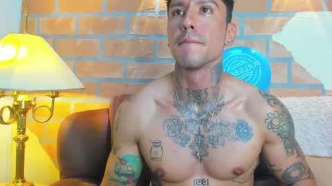 Snapshot of dylanstonne1 chatting on March 2025 10:49:02 PM D Y L A N online show from March 2025 10:49:02 PM