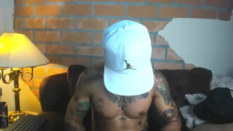 Snapshot of dylanstonne1 chatting on March 2025 01:35:02 AM D Y L A N online show from March 2025 01:35:02 AM