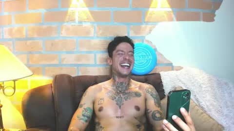 Snapshot of dylanstonne1 chatting on March 2025 04:55:01 PM D Y L A N online show from March 2025 04:55:01 PM