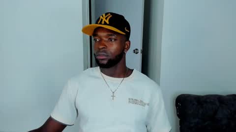 Dylan Taylor online show from October 2025 03:56:01 AM