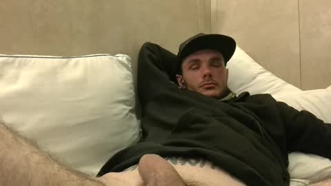 Snapshot of dylp400 chatting on January 2025 03:55:02 AM dylp400 online show from January 2025 03:55:02 AM