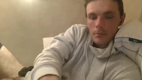 Snapshot of dylp400 chatting on January 2025 09:04:02 PM dylp400 online show from January 2025 09:04:02 PM