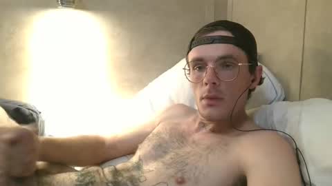 Snapshot of dylp400 chatting on March 2025 05:14:02 PM dylp400 online show from March 2025 05:14:02 PM