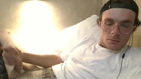 Snapshot of dylp400 chatting on March 2025 11:44:02 AM dylp400 online show from March 2025 11:44:02 AM