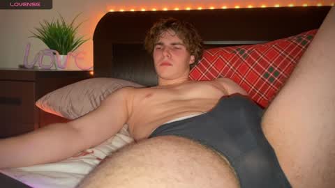 Snapshot of dymonted chatting on January 2025 03:25:01 PM dymonted online show from January 2025 03:25:01 PM