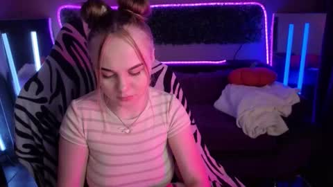 Dyna online show from November 2025 01:48:02 AM