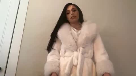 Snapshot of dynasty313 chatting on February 2025 09:18:01 PM Dynasty online show from February 2025 09:18:01 PM