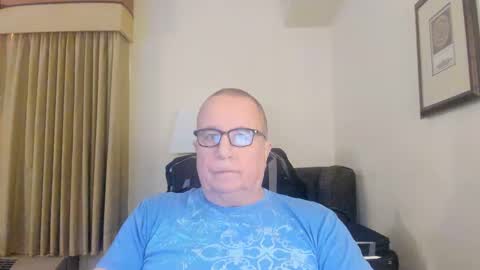 Snapshot of e_rectiom chatting on January 2025 12:18:01 AM Mr Wonderful online show from January 2025 12:18:01 AM