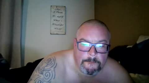 Snapshot of eagle4u chatting on April 2026 05:00:02 PM eagle4u online show from April 2026 05:00:02 PM