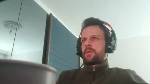 Snapshot of eaglecrm chatting on December 2025 08:54:01 AM eaglecrm online show from December 2025 08:54:01 AM